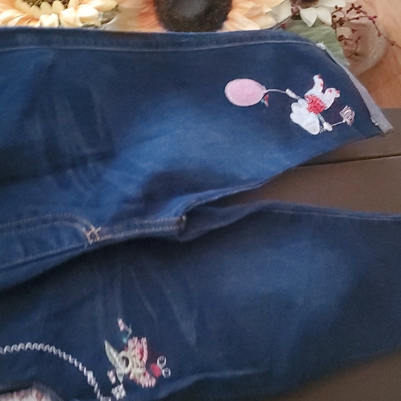 Outfit - Picture 3 of 5